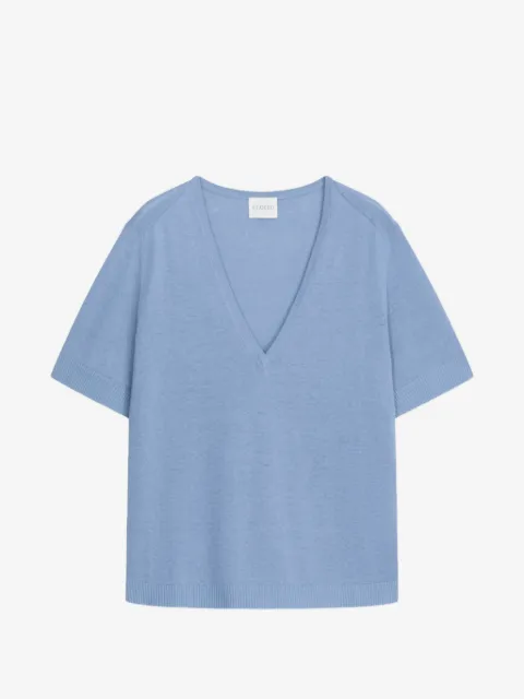Closed V-neck short-sleeve knitwear