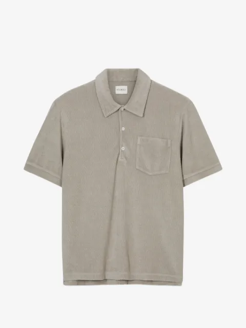 Closed short-sleeved T-shirt