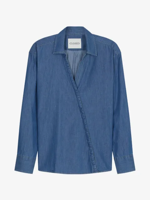 Closed asymmetric collared shirt