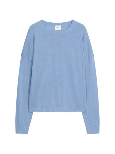 Closed crew-neck sweatshirt