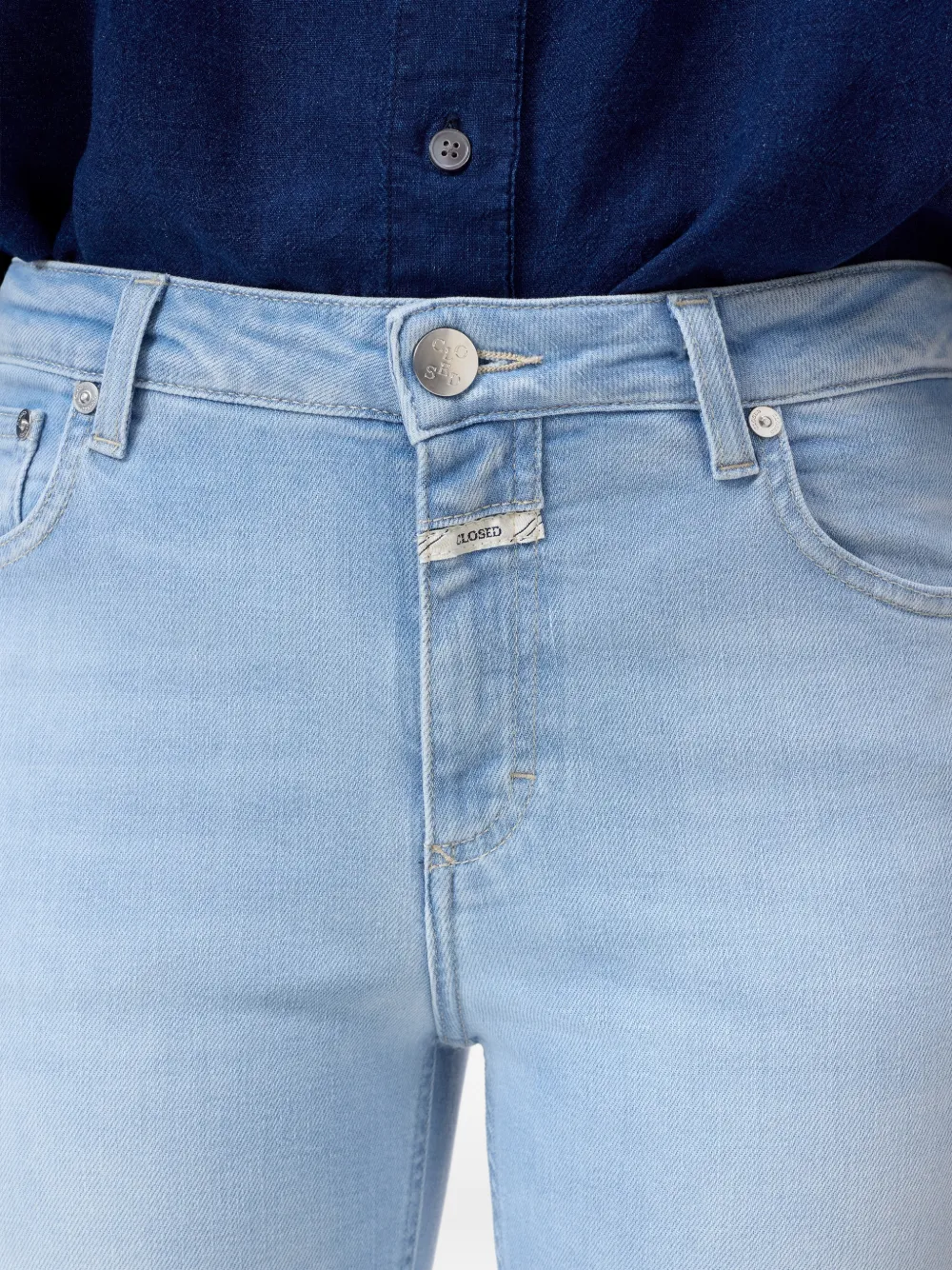 Closed Jovanna flared jeans Blauw