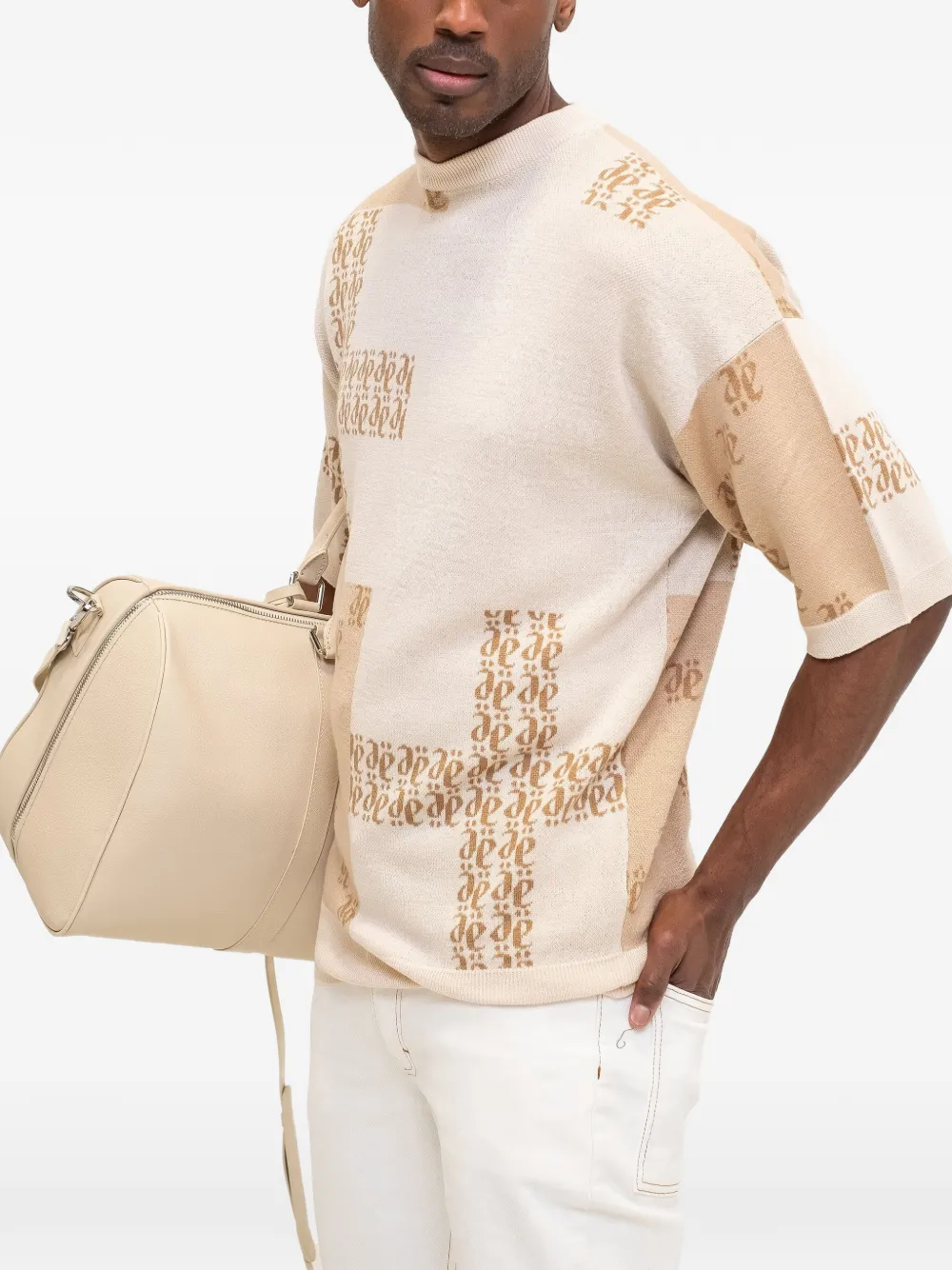 PLACE OF ËLMS Biscotto T-shirt met ronde hals Beige