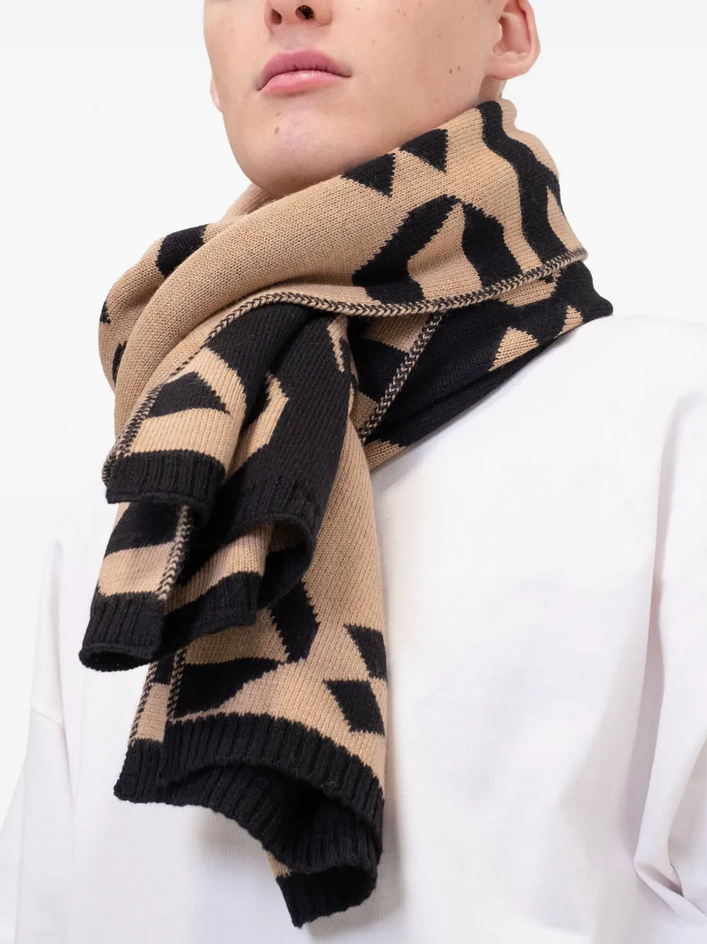  Place Of ëlms Wool Scarf - Neutrals 