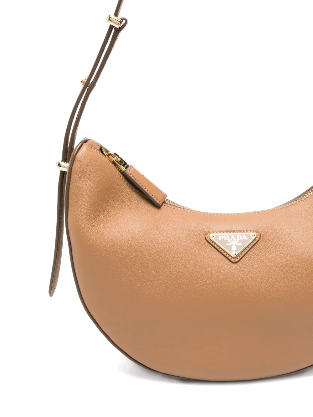 Prada Schoudertas met logoplakkaat Beige