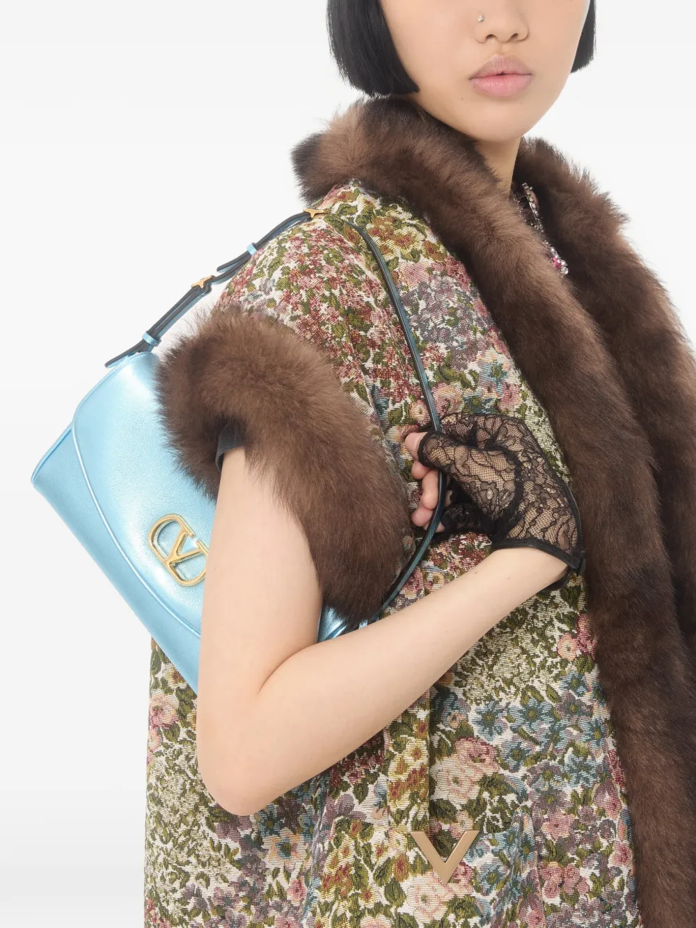 Valentino Garavani Kleine metallic DeVain VLogo schoudertas Blauw