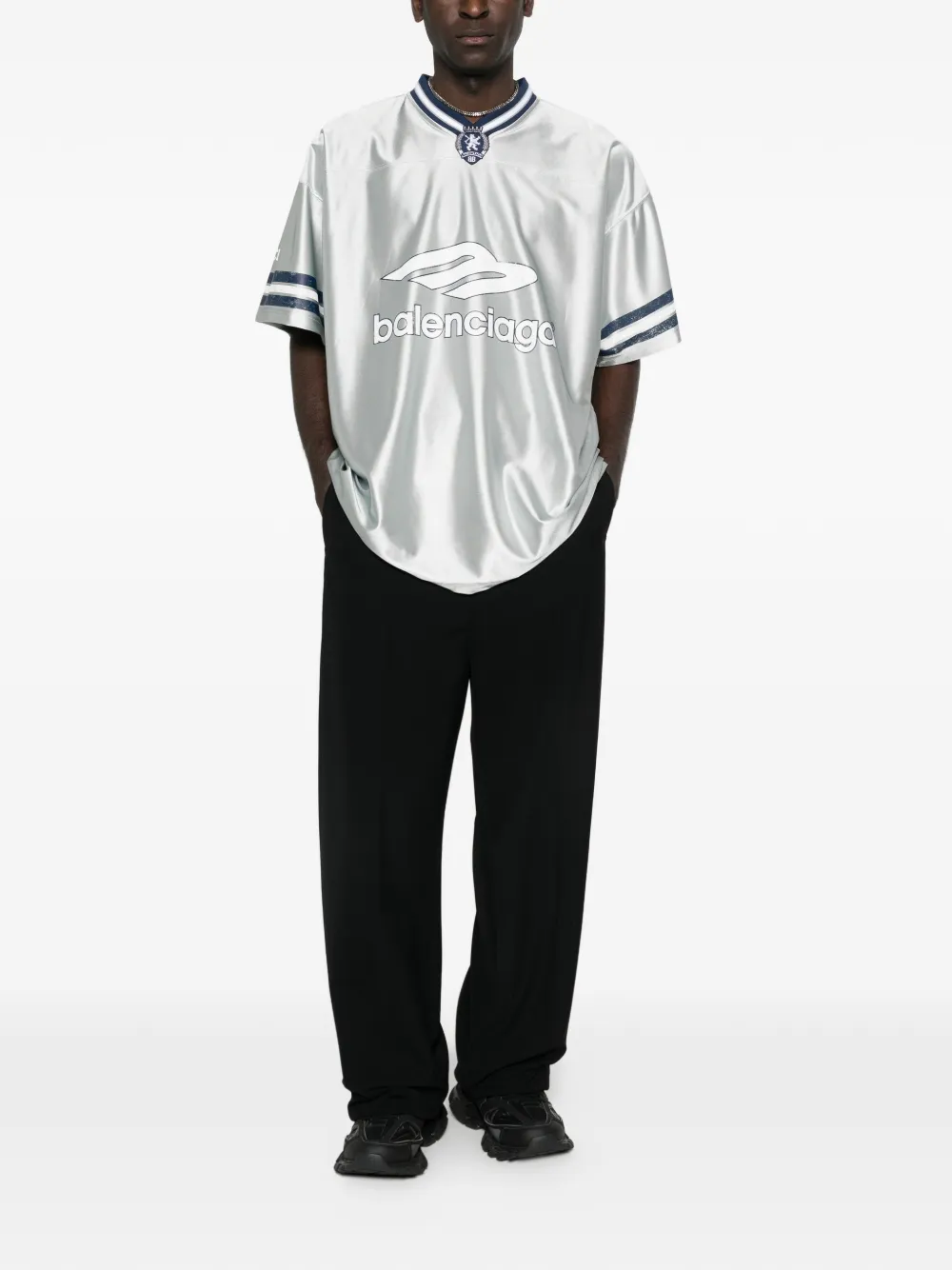 Balenciaga T-shirt met logo en V-hals Grijs