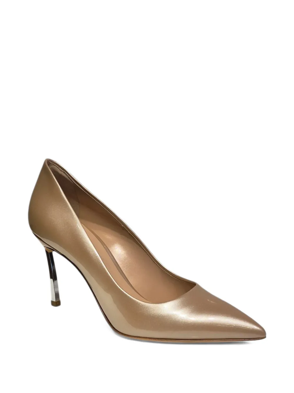 Casadei Pumps met bewerkte hak en puntige neus Goud