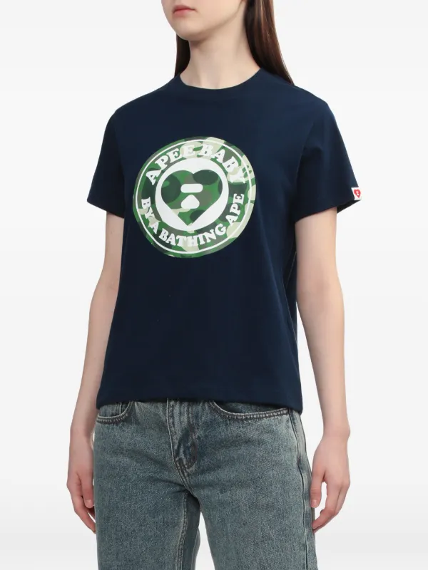 A BATHING APE® ロゴ グラフィック Tシャツ | ブルー | FARFETCH JP
