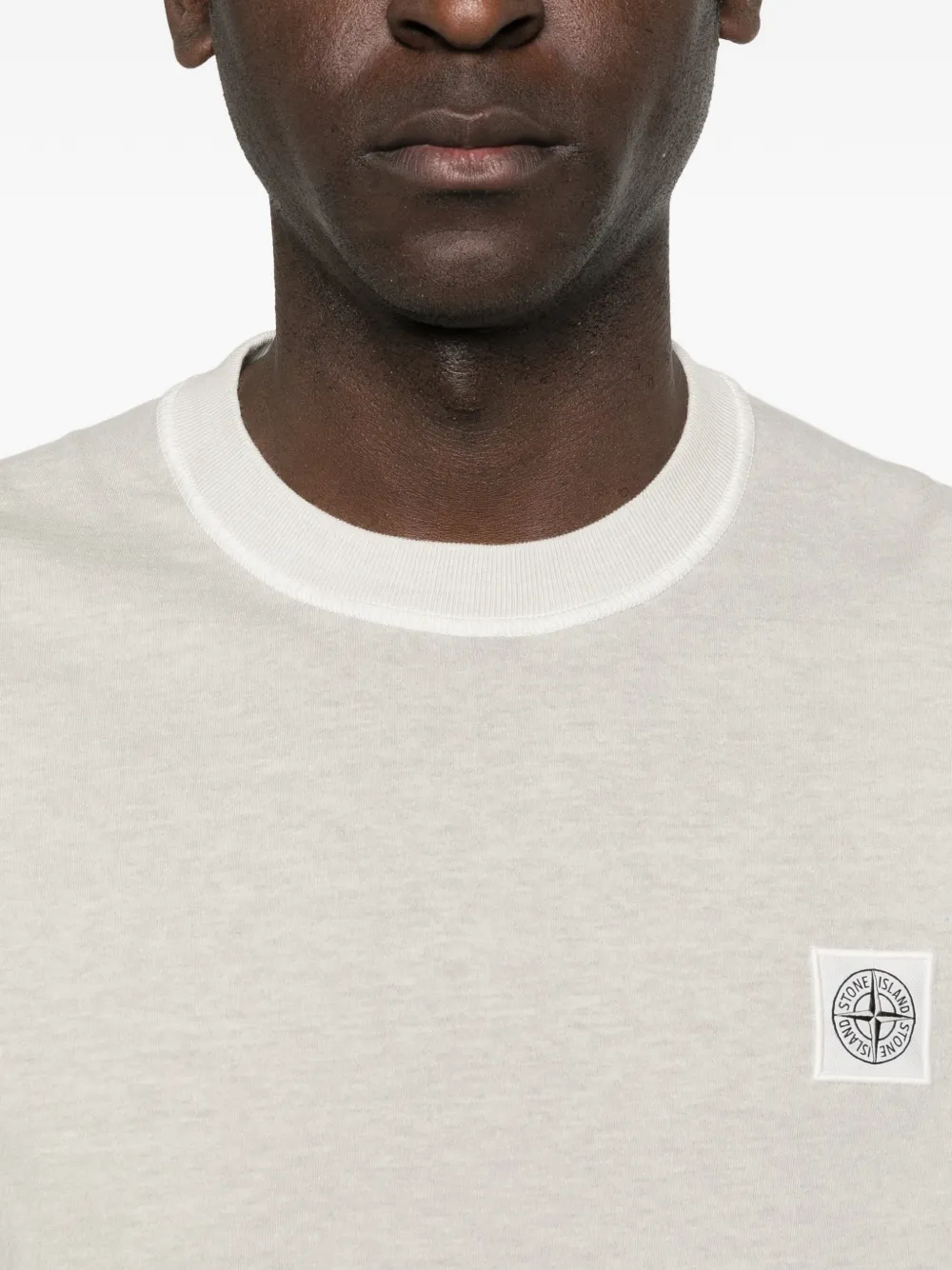 Stone Island T-shirt met logopatch Beige