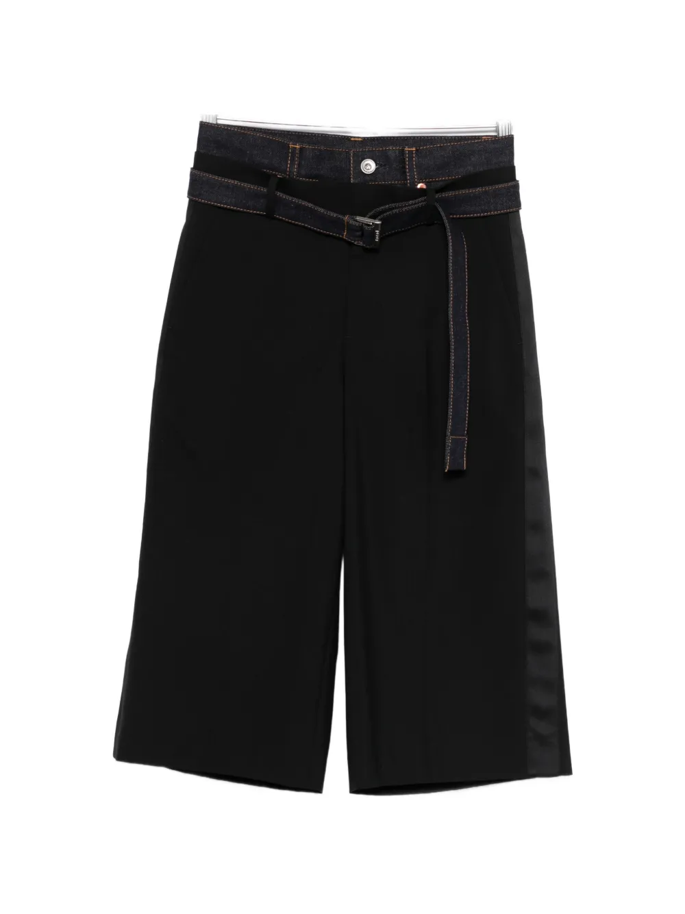 Sacai Belt-detail Shorts In Black