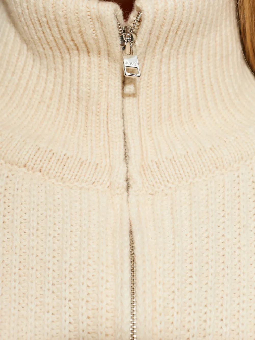 A.P.C. Trui met trechterhals en rits Wit