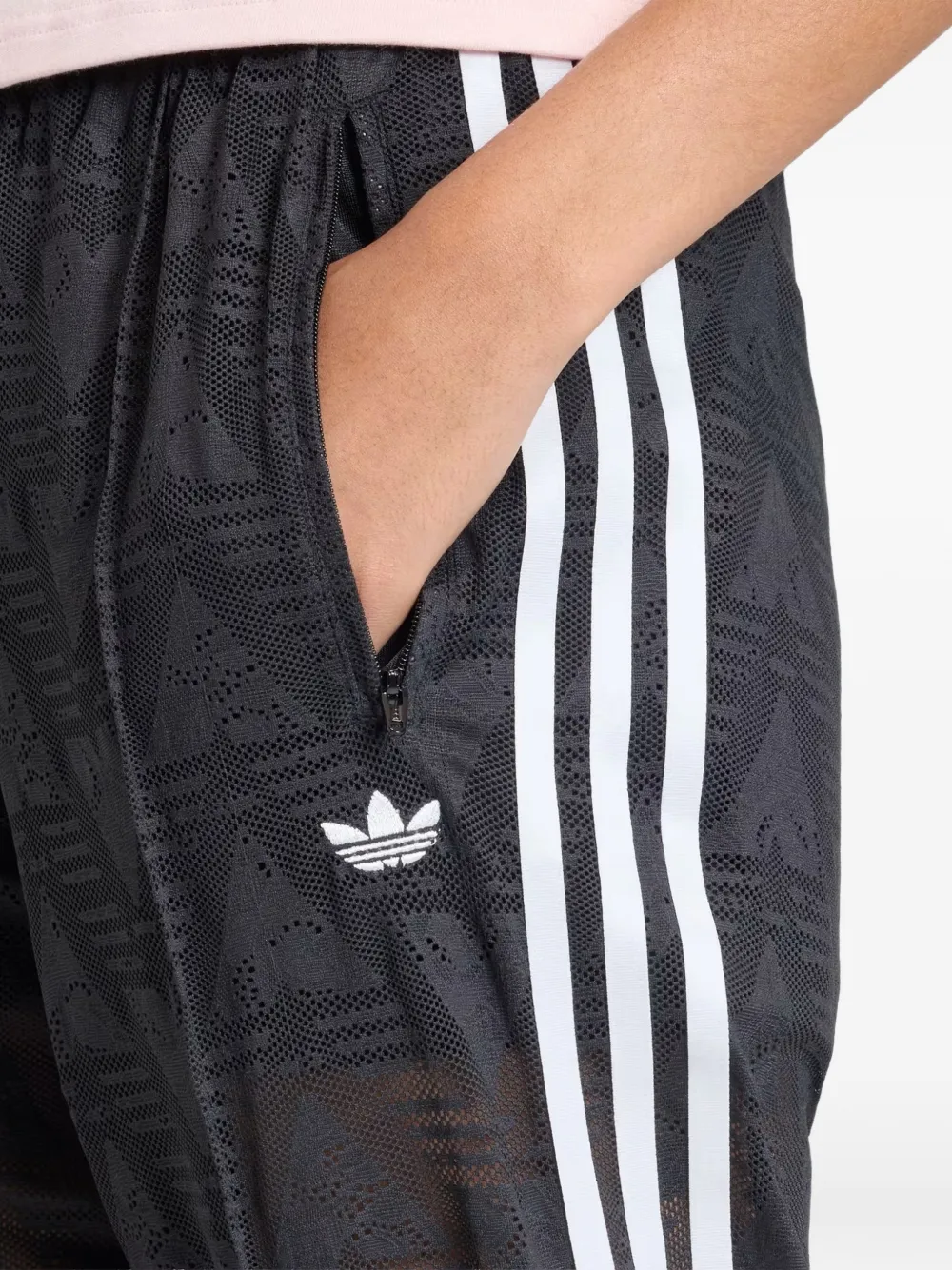 adidas Gestreepte trainingsbroek met patroon Zwart