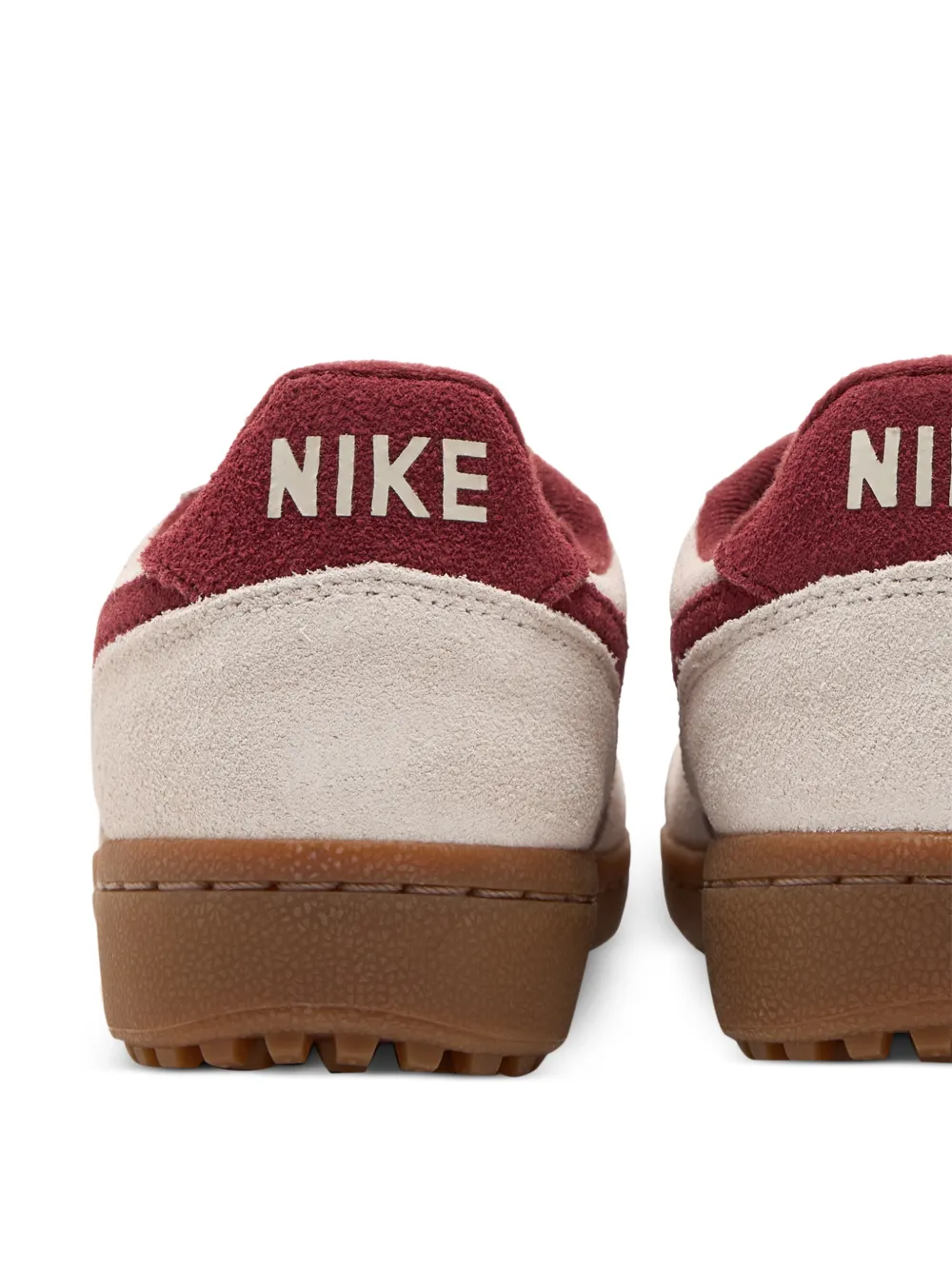 Nike Field General sneakers met logodetail Beige