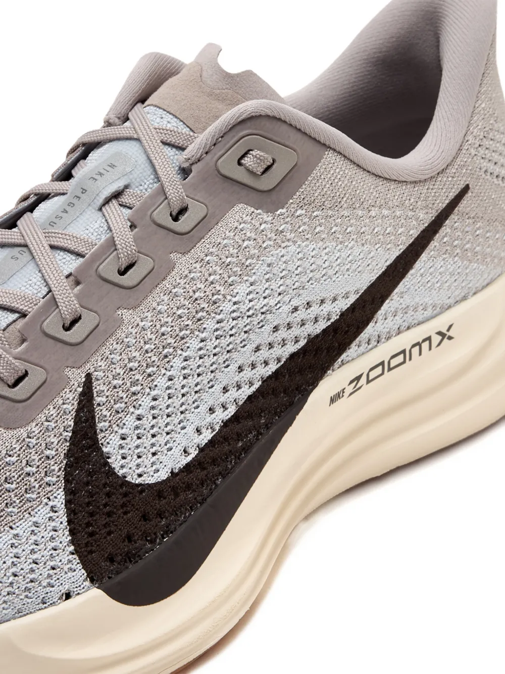 Nike Pegasus Plus lace-up sneakers Grijs