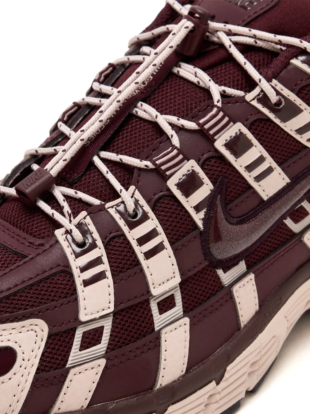 Nike P-6000 sneakers met vlakken Rood