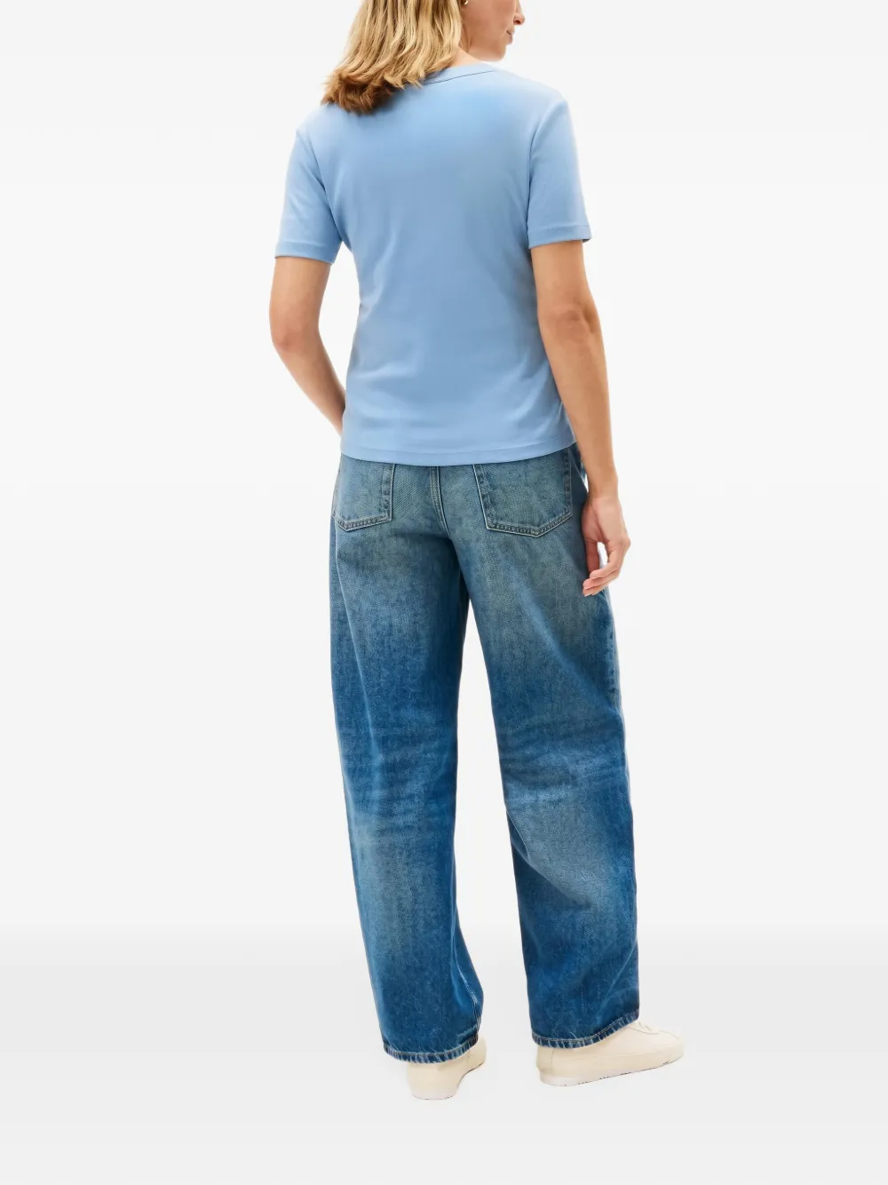 Tommy Hilfiger T-shirt met geborduurd logo en V-hals Blauw