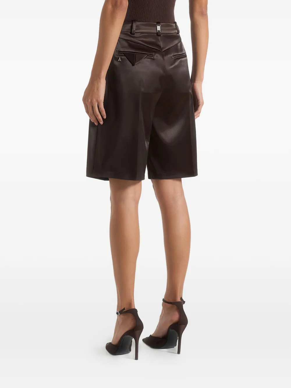 Manière De Voir Lorette satijnen shorts met dubbele plooi Bruin