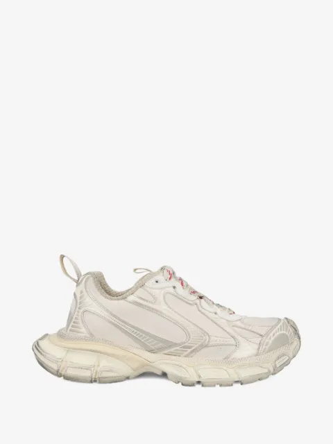 3XL trainers in black/silver