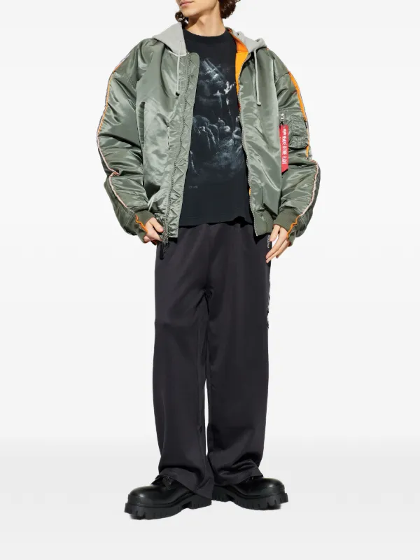 美品 VETEMENTS × ALPHA Bomber JKT 迷彩 VETEMENTS x Alpha Industries Hooded Bomber Jacket | Green | FARFETCH