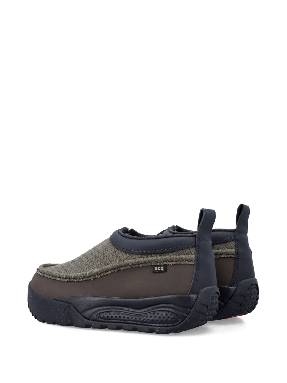 Nike ACG Izy sneakers met ritssluiting Bruin