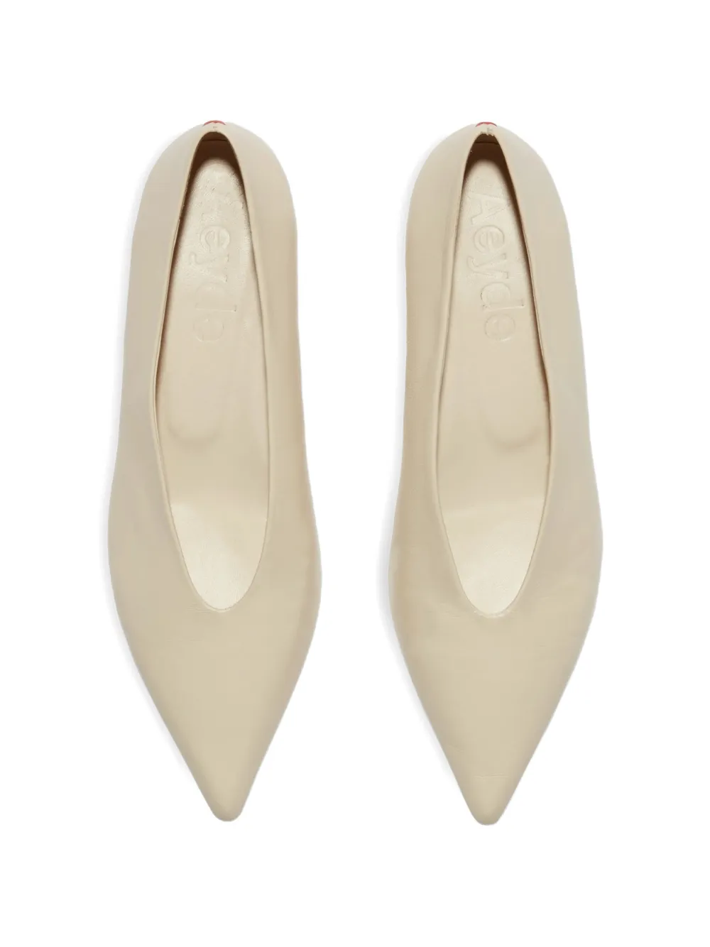Aeyde Clara pumps met puntige neus Beige