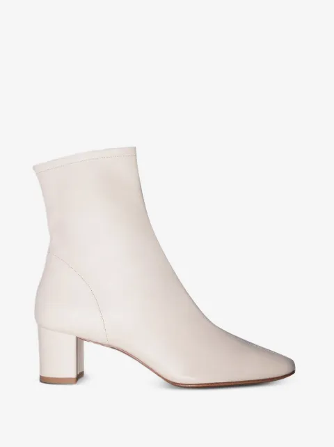 BY FAR botines con puntera de almendra