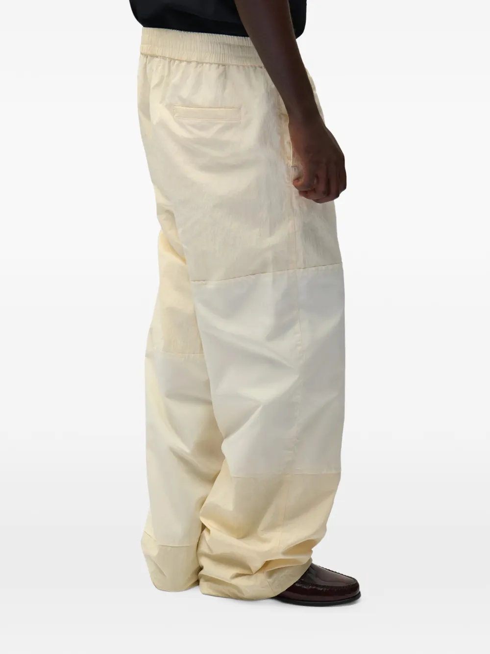 Arte Antwerp Panelled Trousers - Neutrals 