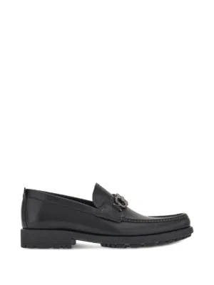Ferragamo ヴァラリボン ローファー | ブラック | FARFETCH JP