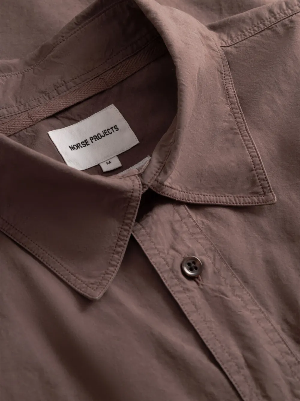Norse Projects Overhemd met zak met knoop Bruin