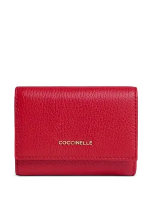 Portafoglio Coccinelle Metallic Soft Wallet In Pelle Graffata – Rosso Scarlatto, Compatto, Con 7 Scomparti Carte