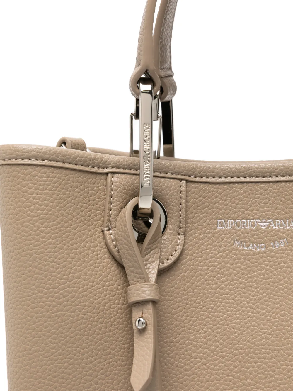 Emporio Armani Shopper van bewerkt leer Beige