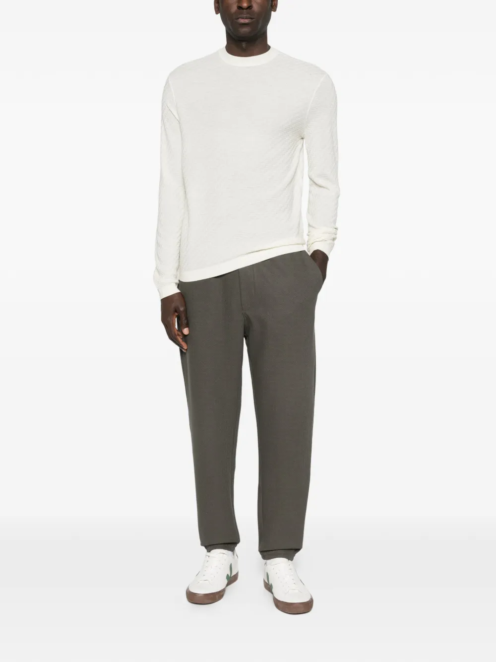 Emporio Armani テクスチャード セーター | ニュートラル | FARFETCH JP