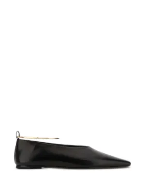 Prada ブラッシュド レザー フラットシューズ | ブラック | FARFETCH JP