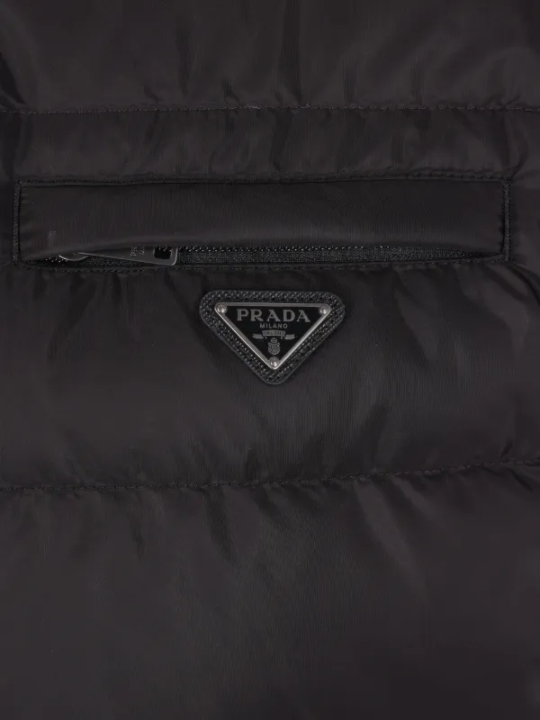 Prada Quilted logo-plaque Gilet | Black | FARFETCH PT