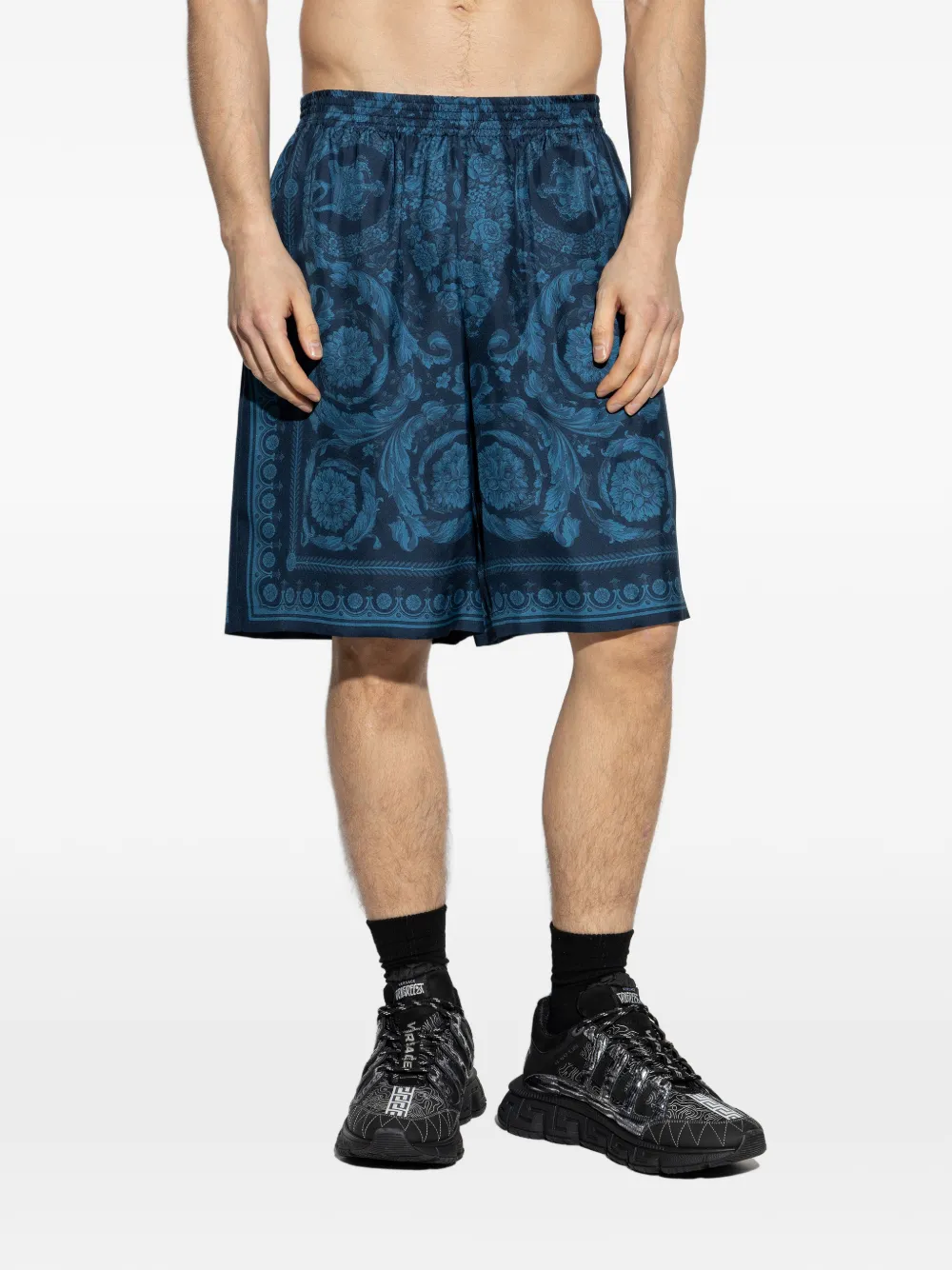  Versace Floral-print Shorts - Blue 