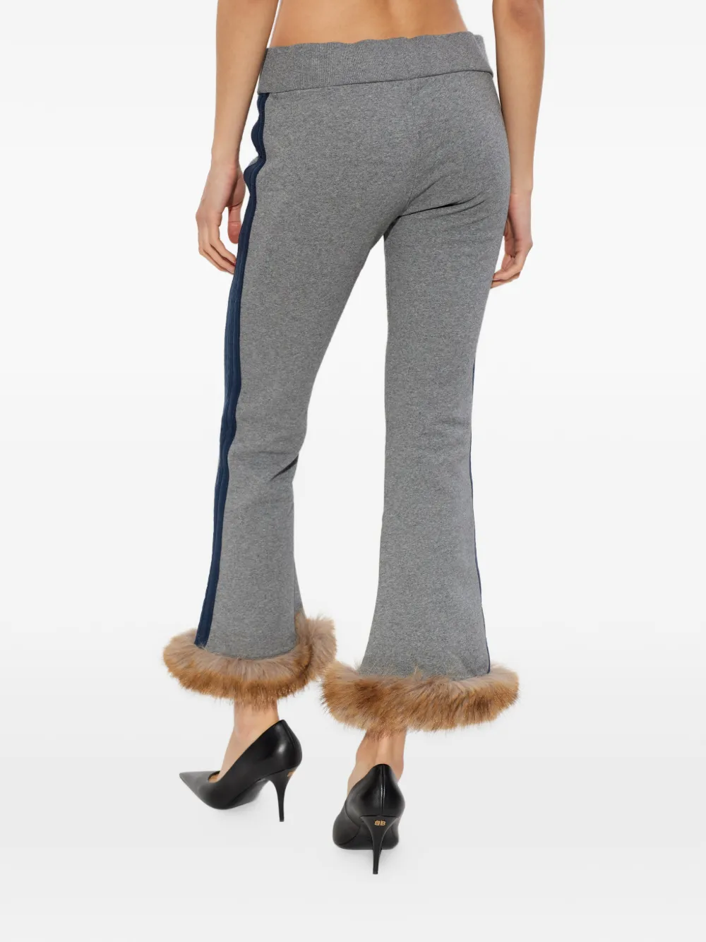 Balenciaga Broek met afwerking van bont Grijs