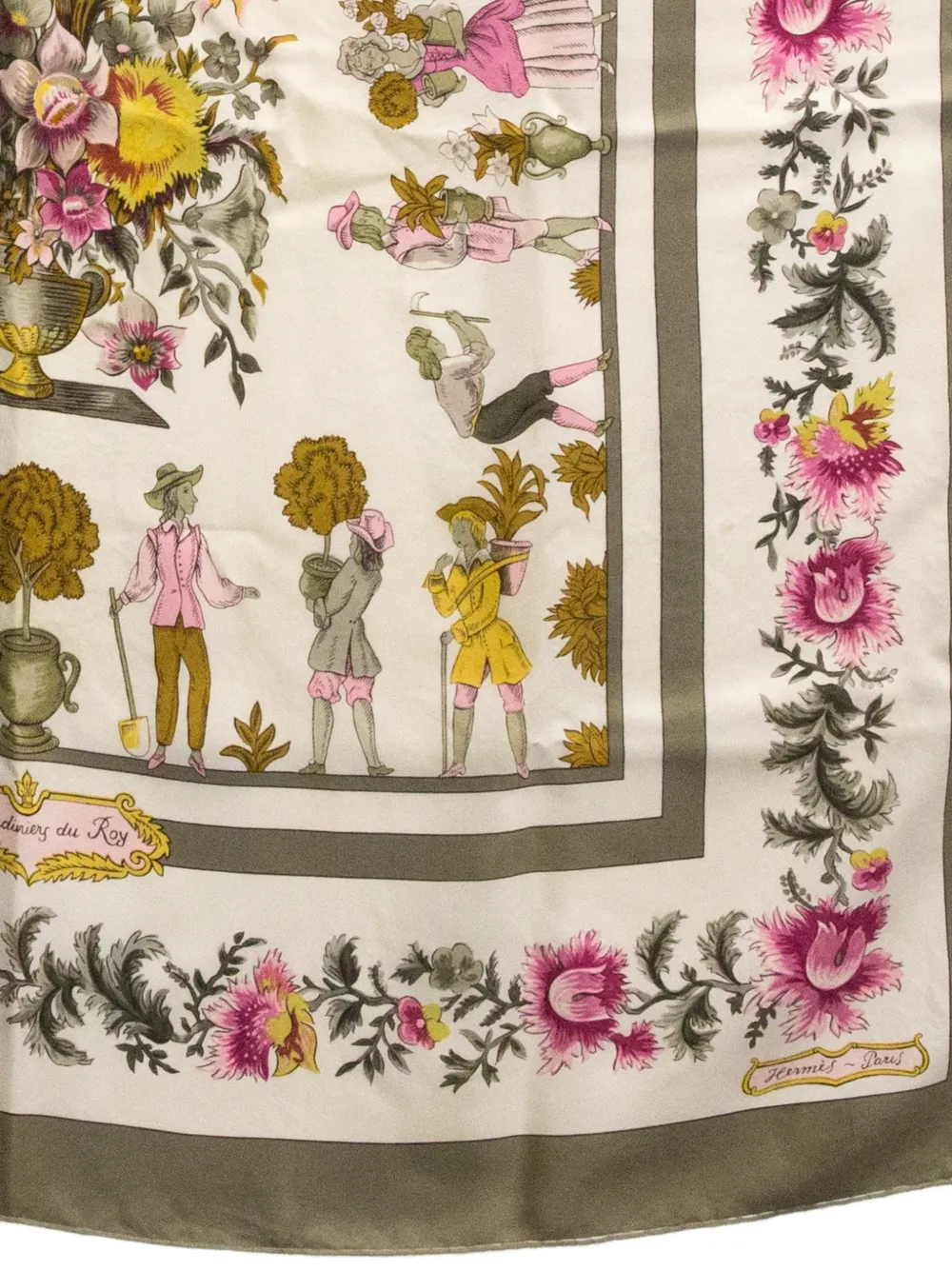 Hermès Pre-owned 1967 Les Jardiniers Du Roy Floral-print Silk Scarf in Neutrals, view 4