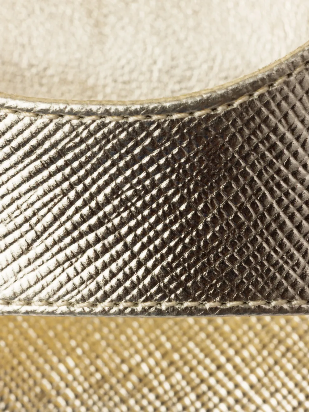 Prada Sandalen met plateauzool Goud