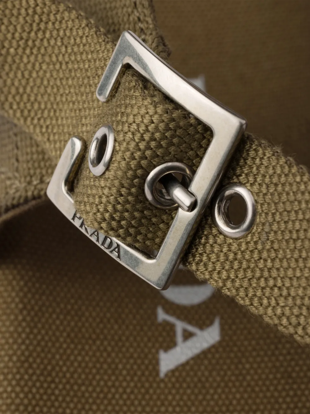 Prada Sandalen met bandje en gesp Groen