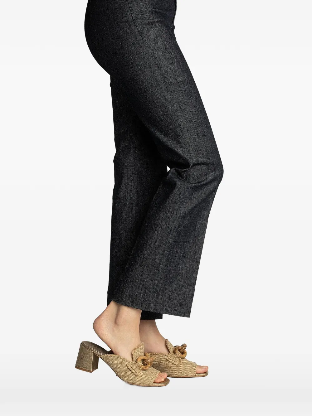 Pedro Garcia Umita sandalen verfraaid met ketting Beige