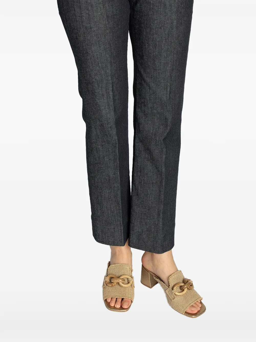 Pedro Garcia Umita sandalen verfraaid met ketting Beige