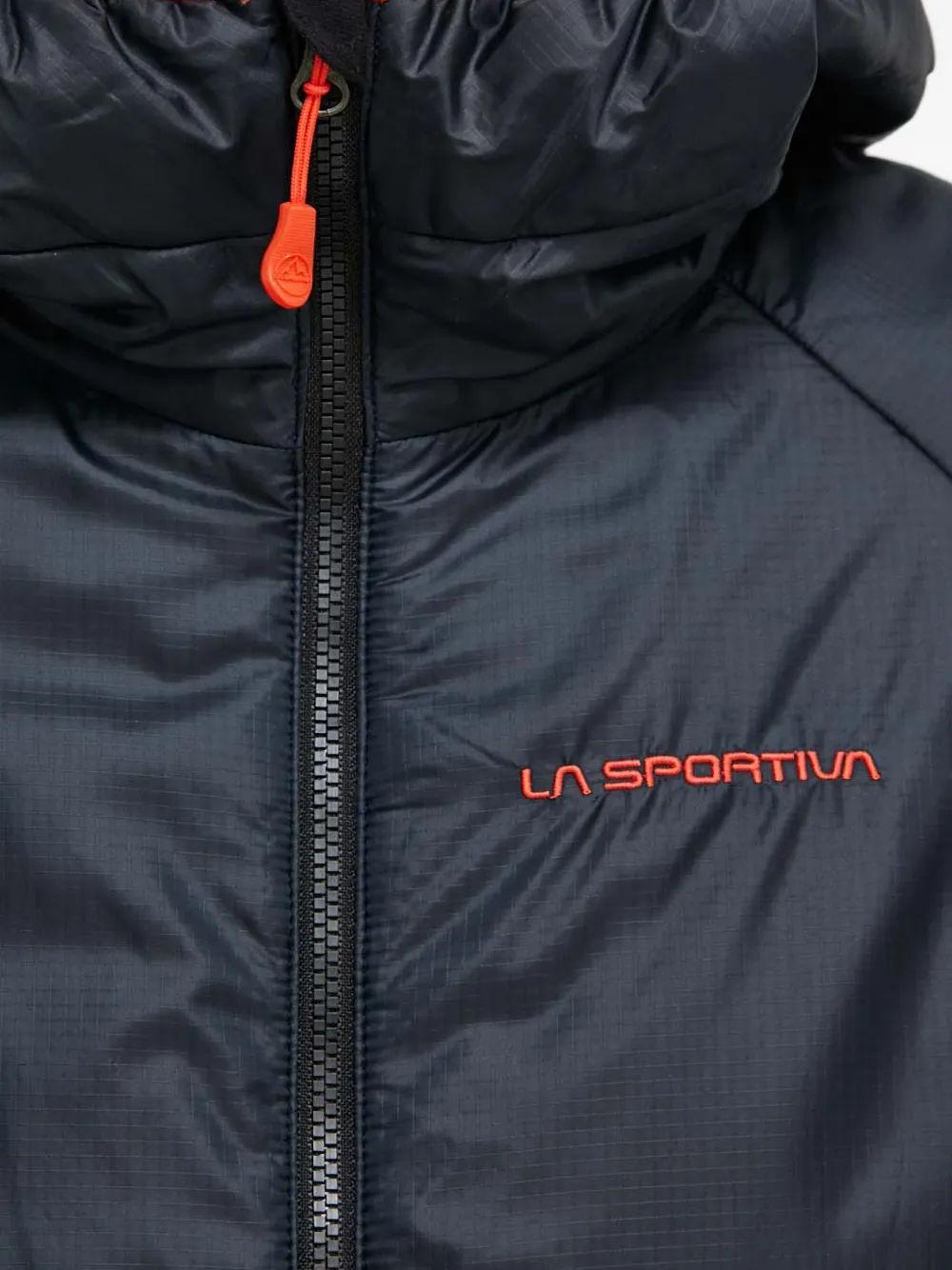 La Sportiva Mythic gewatteerd jack met capuchon Blauw