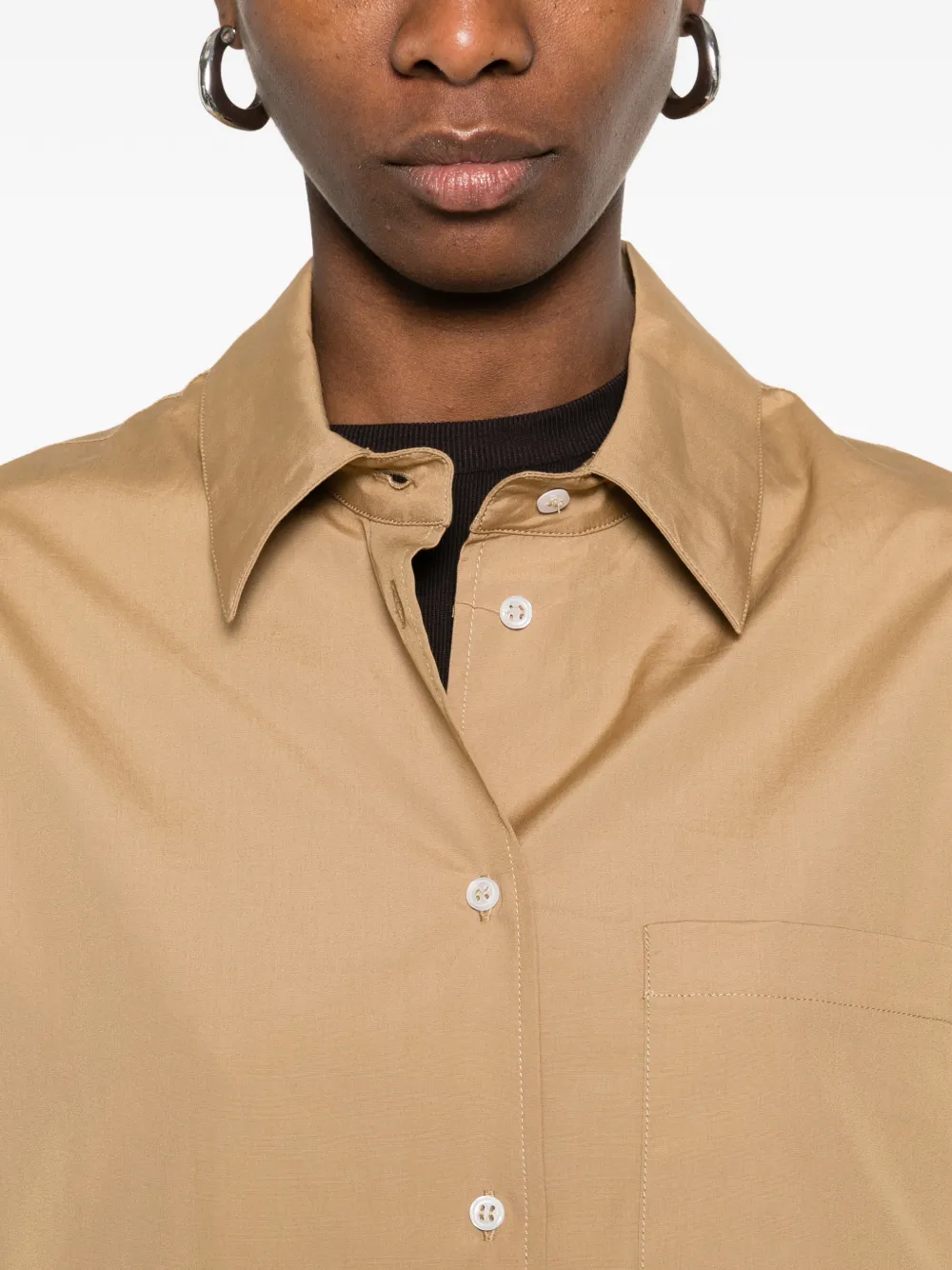 LouLou de Saison Blouse met gewelfde afwerking en zak Bruin