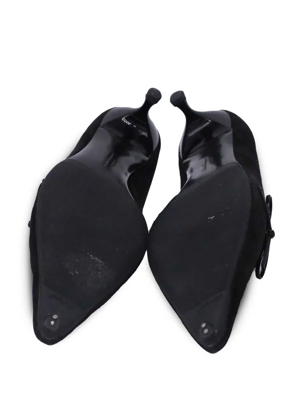 Bow Cutout Detail Pumps