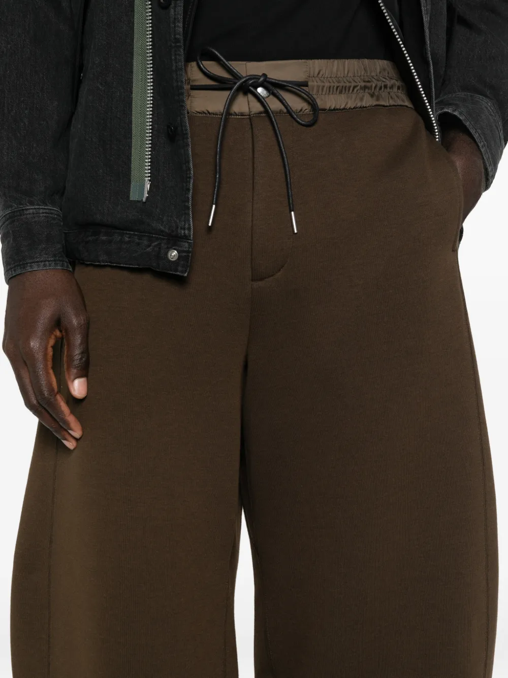 sacai Broek met trekkoord Bruin