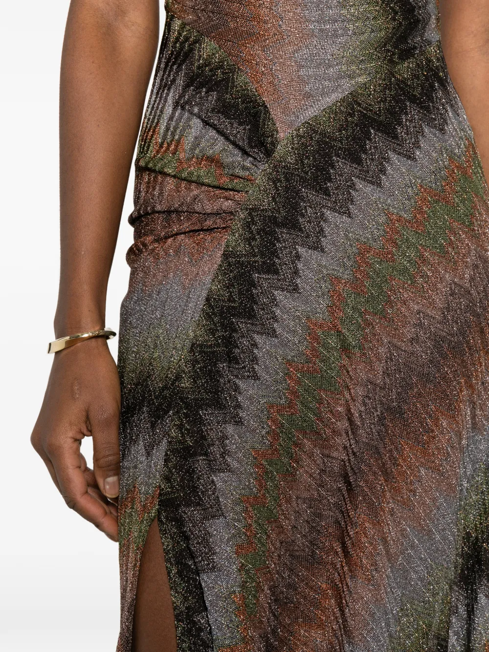 Missoni Lamé avondjurk met slangen-patroon en halternek Bruin