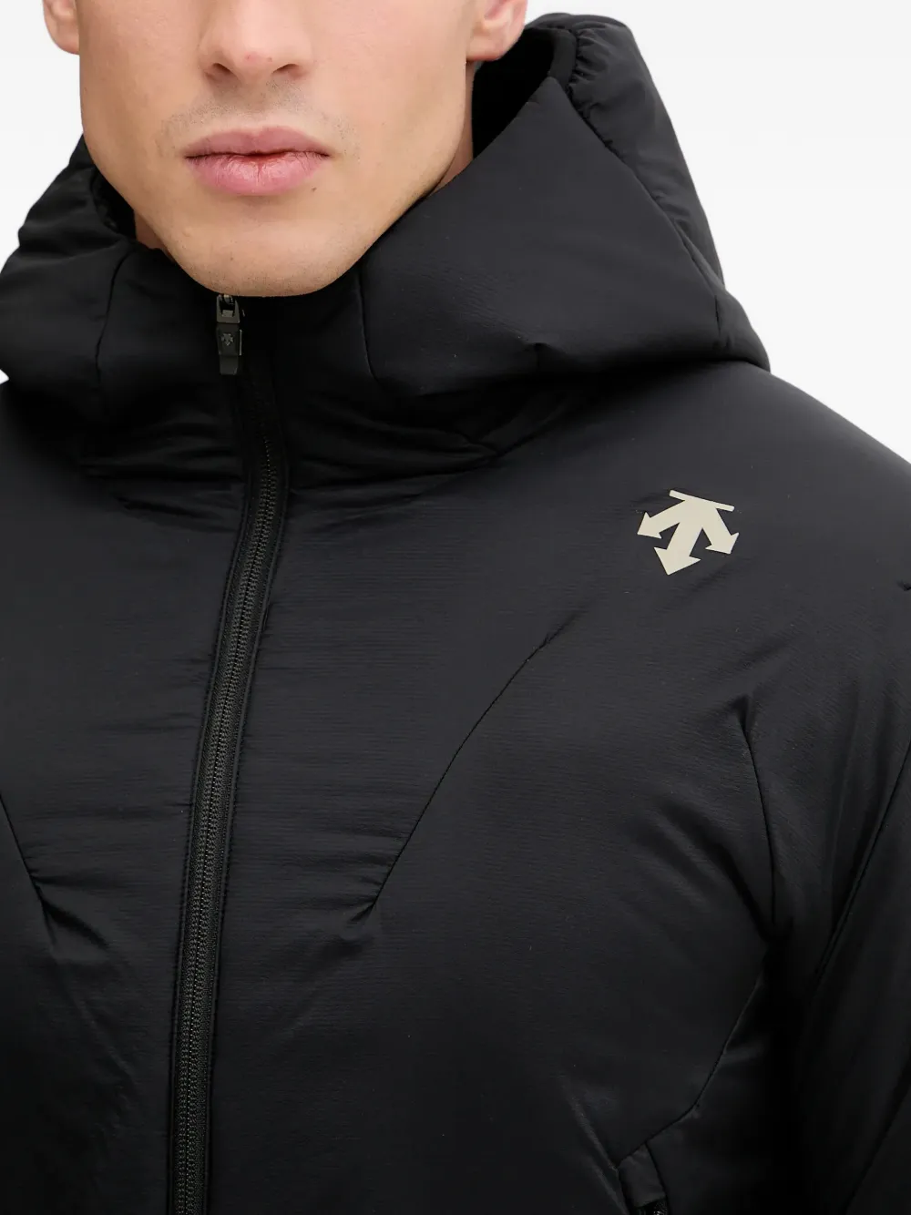  Descente Hooded Logo Ski Jacket - Black 