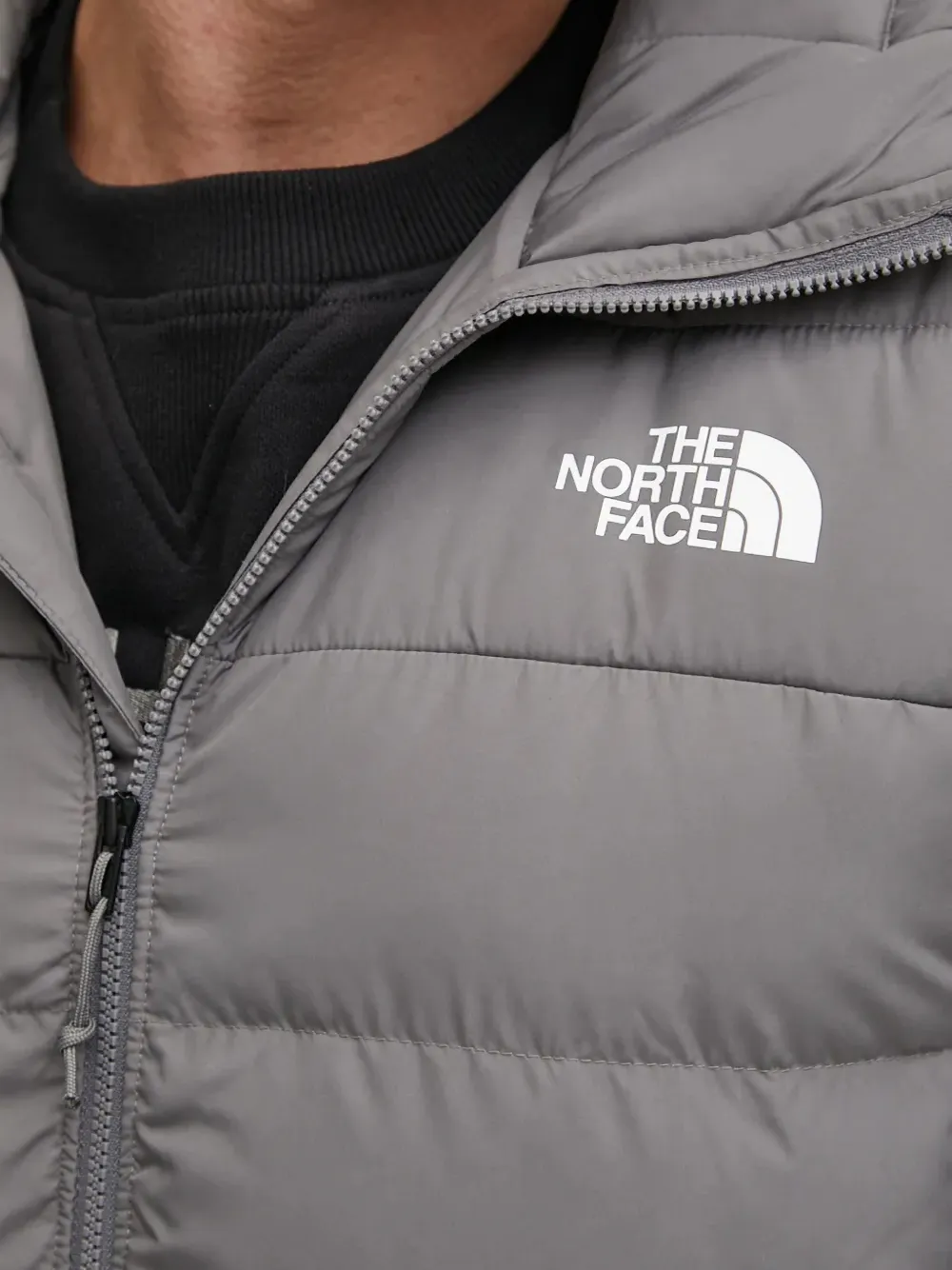 Aconcagua 3 hooded padded jacket