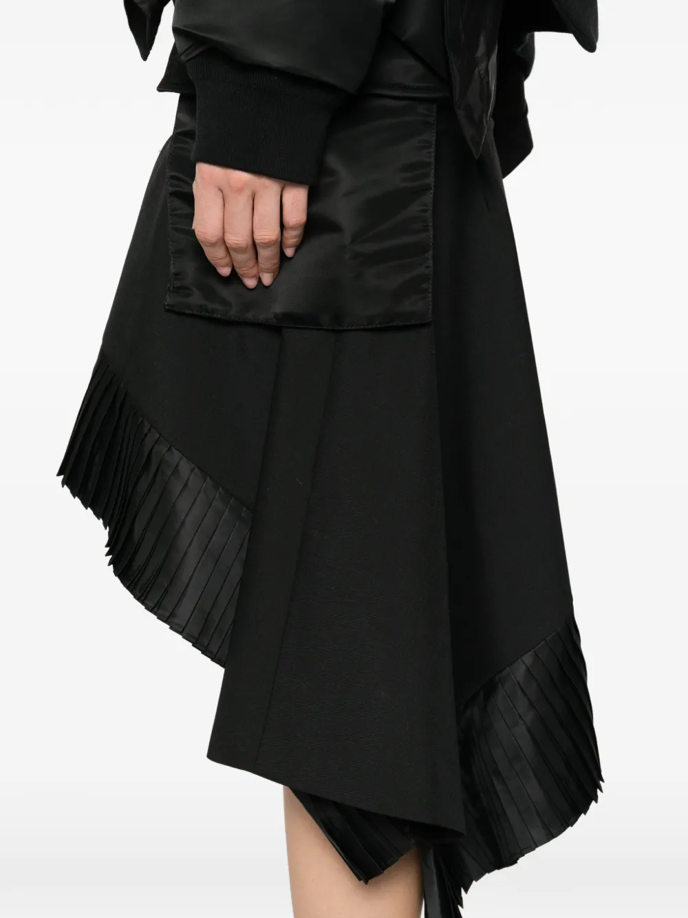 j*e様 Sacai カーゴプリーツスカート Sacai カーゴポケット スカート | ブラック | FARFETCH JP