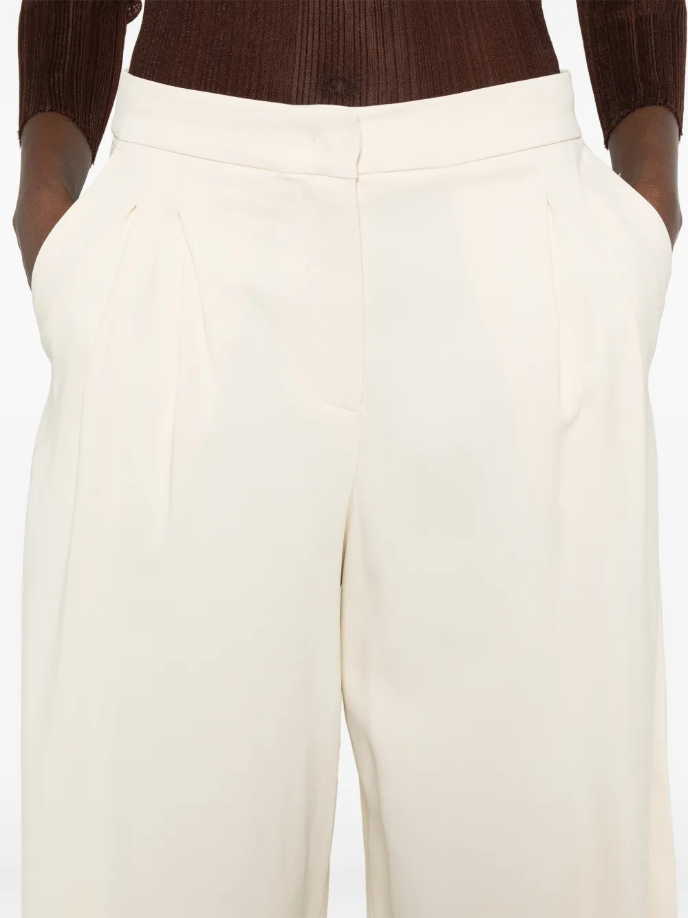 TWINSET Geplooide shorts Beige